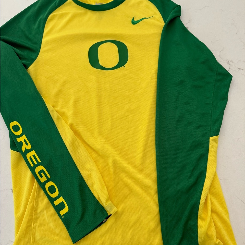 NWOT Nike Oregon Ducks Elite Shootaround Shirt